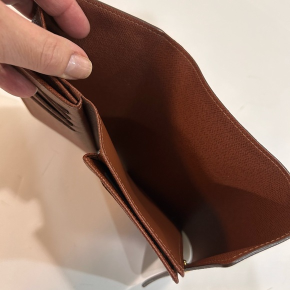 Louis Vuitton Alexandra Monogram Wallet - Picture 7 of 13